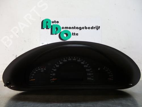 Used Instrument cluster MERCEDES-BENZ C-CLASS (W203) C 200 Kompressor (203.045) (163 hp) 19596750