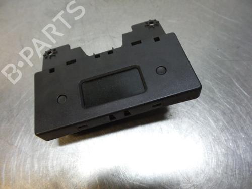 Used Display monitor PEUGEOT 206 Hatchback (2A/C) 1.1 i (60 hp) 19597966