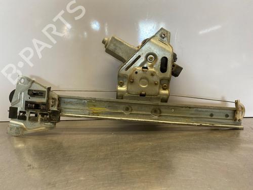 Rudehejsemekanisme Højre bagtil Rudehejsemekanisme Højre bagtil MITSUBISHI PAJERO IV Van (V9_, V8_, V8_V) 3.2 DI-D (160 hp) 34100365 34100365