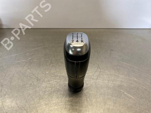 Gearknop Gearknop RENAULT CLIO IV (BH_) 0.9 TCe 90 (BHNF, BHMA, BHMH, BHJK, BHJR) (90 hp) 34100424 34100424