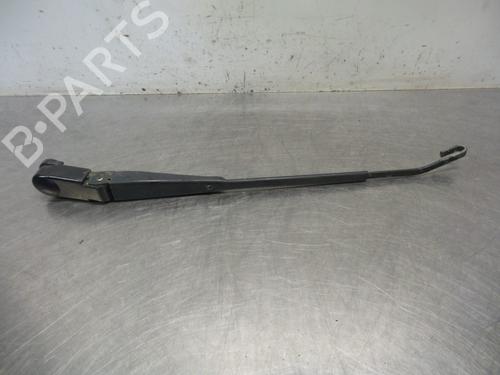 Used Front windshield wiper arm LAND ROVER DISCOVERY I (LJ) 2.5 TDI 4x4 (113 hp) 19593903