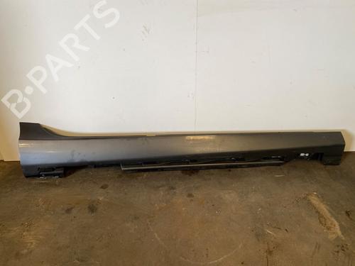 Used Right sideskirt VOLVO V40 Hatchback (525) D2 (114 hp) 28715707