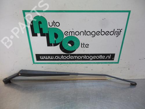 Used Front windshield wiper arm OPEL AGILA (A) (H00) 1.2 16V (F68) (75 hp) 19609667