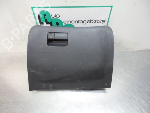 Used Glove box KIA SPORTAGE II (JE_, KM_) 2.0 CRDi (140 hp) 19612953