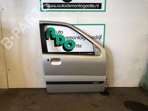 Used Right front door SUZUKI IGNIS I (FH) 1.3 (HV51, HX51, RG413) (83 hp) 28299429