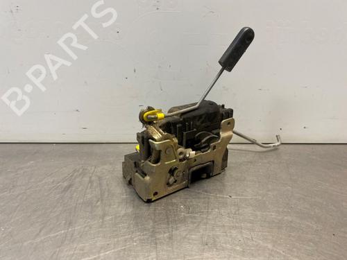 Front left lock OPEL MOVANO A Van (X70) 2.5 DTi (FD) | BP29518885C98 