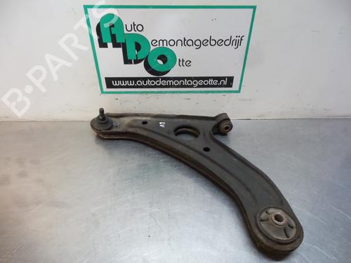 Used Left front suspension arm HYUNDAI GETZ (TB) 1.1 (63 hp) 19609081