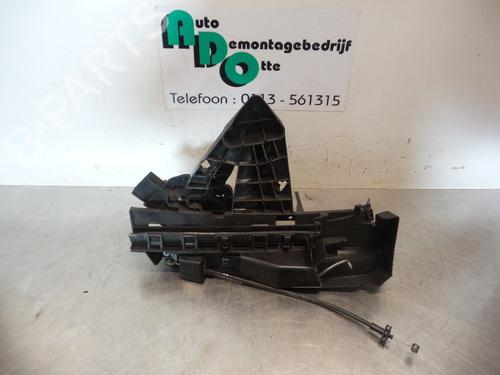 Serrure avant gauche Serrure avant gauche FORD FOCUS II Saloon (DB_, FCH, DH) 1.6 TDCi (109 hp) 19591437 19591437