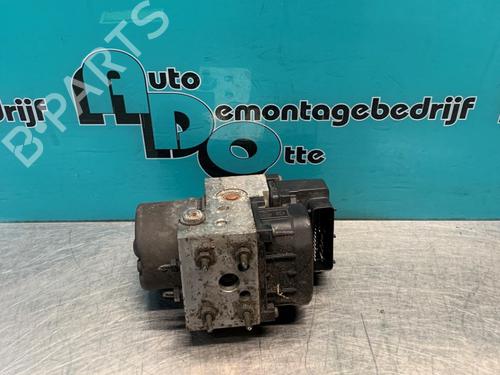 Used ABS pump VOLVO V40 Estate (645) 2.0 (136 hp) 19627495