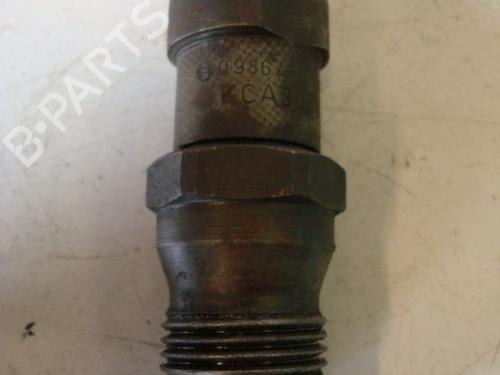 Used Injector VW TRANSPORTER T4 Bus (70B, 70C, 7DB, 7DK, 70J, 70K, 7DC, 7DJ) 2.4 D (78 hp) 19586059