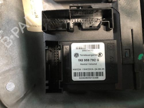 Front right window mechanism VW GOLF V (1K1) 1.4 FSI | BP28305541C23 