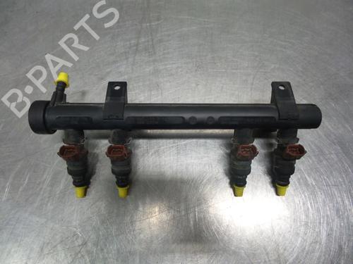 Used Injection rail SKODA FABIA I (6Y2) 1.4 (68 hp) 19593843