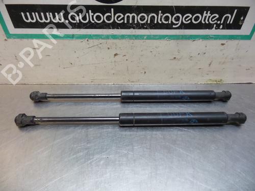 Used Hood lift support BMW 5 (E60) 520 i (170 hp) 19612425
