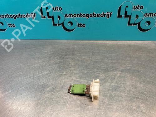 Used Heater resistor DACIA SANDERO 1.6 (BS0D, BS0B, BS0F, BS0H) (87 hp) 20719214