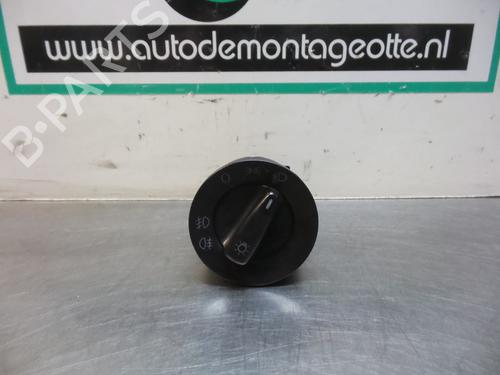 Used Headlight switch VW POLO (6N2) 1.4 16V (75 hp) 19606849