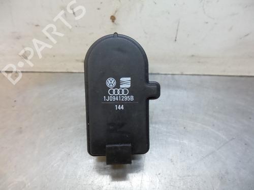 Headlight adjuster motor VW GOLF V (1K1) 2.0 SDI | BP19598647E19 
