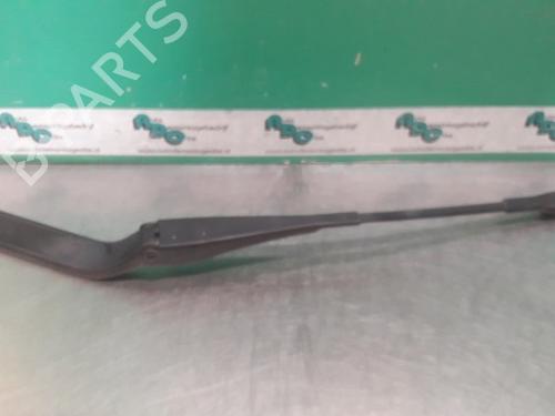 Front windshield wiper arm BMW 1 (E87) 116 i | BP19616256C143 