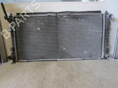 Used Water radiator Water radiator 19588652 19588652