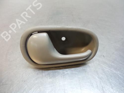 Used Front left exterior door handle MAZDA DEMIO (DW) 1.3 16V (DW3W, DW19) (63 hp) 19597784