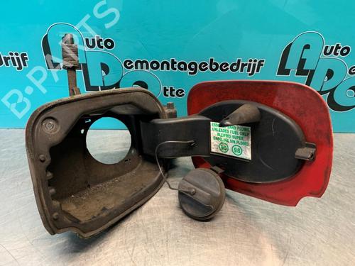 Fuel flap RENAULT CLIO III (BR0/1, CR0/1) 1.2 16V (BR0R, BR1D, BR1L, CR0R) | BP19626995C131 