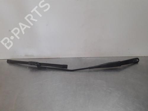 Used Front windshield wiper arm FORD FIESTA VI (CB1, CCN) 1.25 (60 hp) 19614882