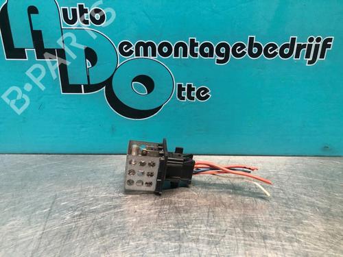 Used Heater resistor PEUGEOT 206 Hatchback (2A/C) 1.4 i (75 hp) 28299403