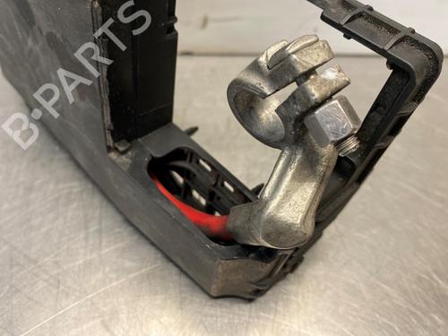 Fuse box OPEL MERIVA B MPV (S10) 1.7 CDTI (75) | BP29586243E1 