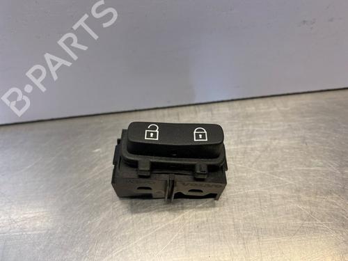 Kombi Kontakt / Stilkkontakt Kombi Kontakt / Stilkkontakt 39647800 39647800
