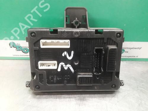 Used Fuse box Fuse box 19615427 19615427