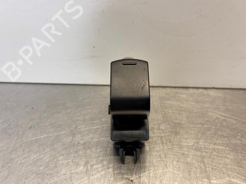 Used Switch NISSAN NOTE (E12) 1.2 (80 hp) 28354584