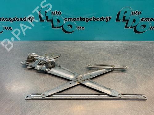 Used Front right window mechanism TOYOTA STARLET (_P8_) 1.3 12V Cat (EP81) (75 hp) 19629350