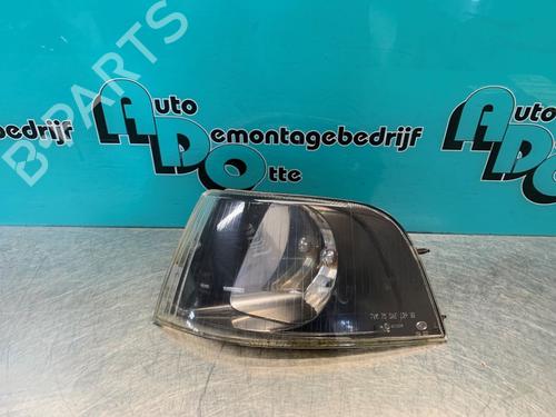 Used Left front indicator VOLVO V40 Estate (645) 2.0 (136 hp) 19628950