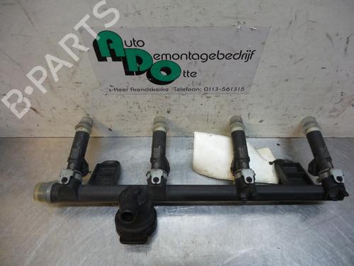 Used Injection rail Injection rail 19585895 19585895