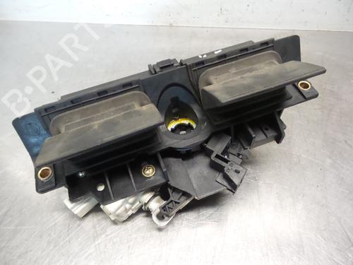 Used Tailgate handle Tailgate handle 19592084 19592084