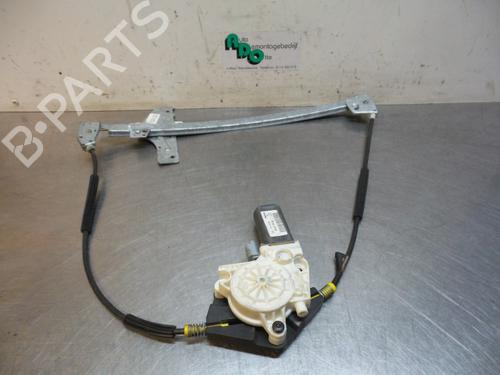 Used Front left window mechanism Front left window mechanism PEUGEOT 307 (3A/C) 1.4 (75 hp) 19599692 19599692