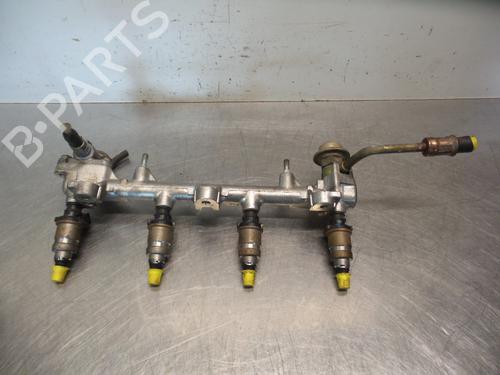 Used Injection rail HONDA CIVIC VI Fastback (MA, MB) 1.5 i Vtec-E (MA9) (90 hp) 19592175