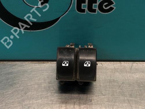 Used Switch OPEL VIVARO A Van (X83) 2.0 CDTI (F7) (114 hp) 28298128