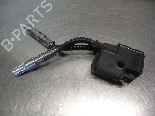 Used Ignition coil MERCEDES-BENZ C-CLASS T-Model (S203) C 240 (203.261) (170 hp) 19593084