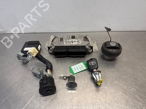 Used Switch TOYOTA AYGO (_B1_) 1.0 (KGB10_, KGB10R) (68 hp) 30052185