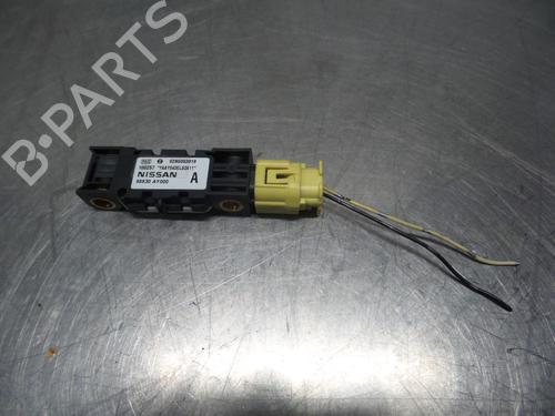 Used Electronic sensor Electronic sensor 19593569 19593569