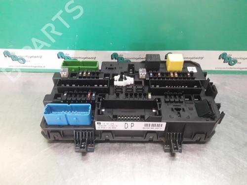 Used Fuse box OPEL ASTRA H GTC (A04) 1.4 (L08) (90 hp) 19615270