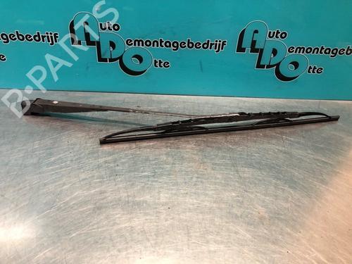 Used Front windshield wiper arm FIAT DUCATO Van (280_) 2.4 D (72 hp) 28305565