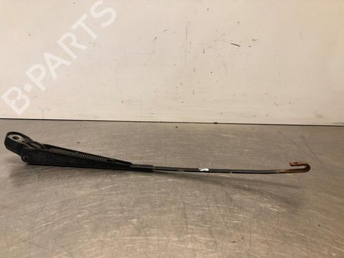 Used Front windshield wiper arm BMW 3 (E30) 316 i (100 hp) 29965512