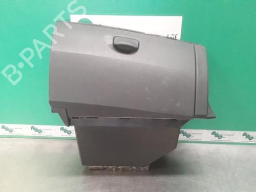 Used Glove box RENAULT CLIO III Grandtour (KR0/1_) 1.2 16V (KR0P) (101 hp) 29932696