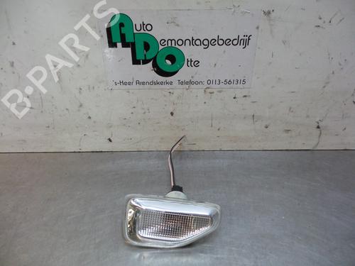 Used Right side indicator Right side indicator 19599308 19599308