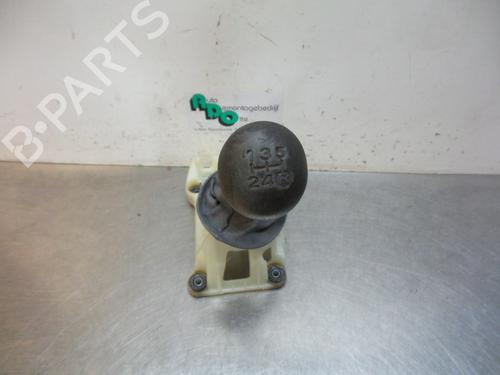 Gear lever TOYOTA YARIS (_P1_) 1.3 (NCP10, SCP12_) | BP19603258M90 