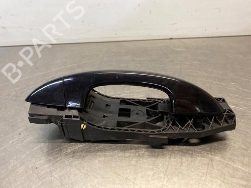 Venstre bagtil udvendigt håndtag VW GOLF VI (5K1) 1.2 TSI (105 hp) 30121331