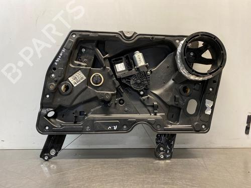 Elevalunas delantero derecho VW GOLF VI (5K1) 1.2 TSI (105 hp) 30121377