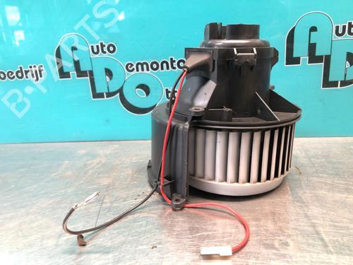 Heater blower motor OPEL ASTRA H Estate (A04) 1.6 (L35) | BP28299473M62 