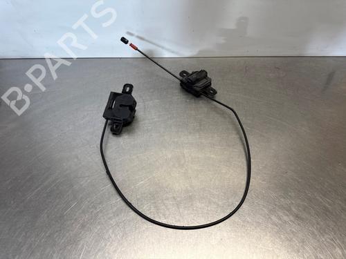 Used Hood lock VOLVO V40 Hatchback (525) D2 (114 hp) 28715667